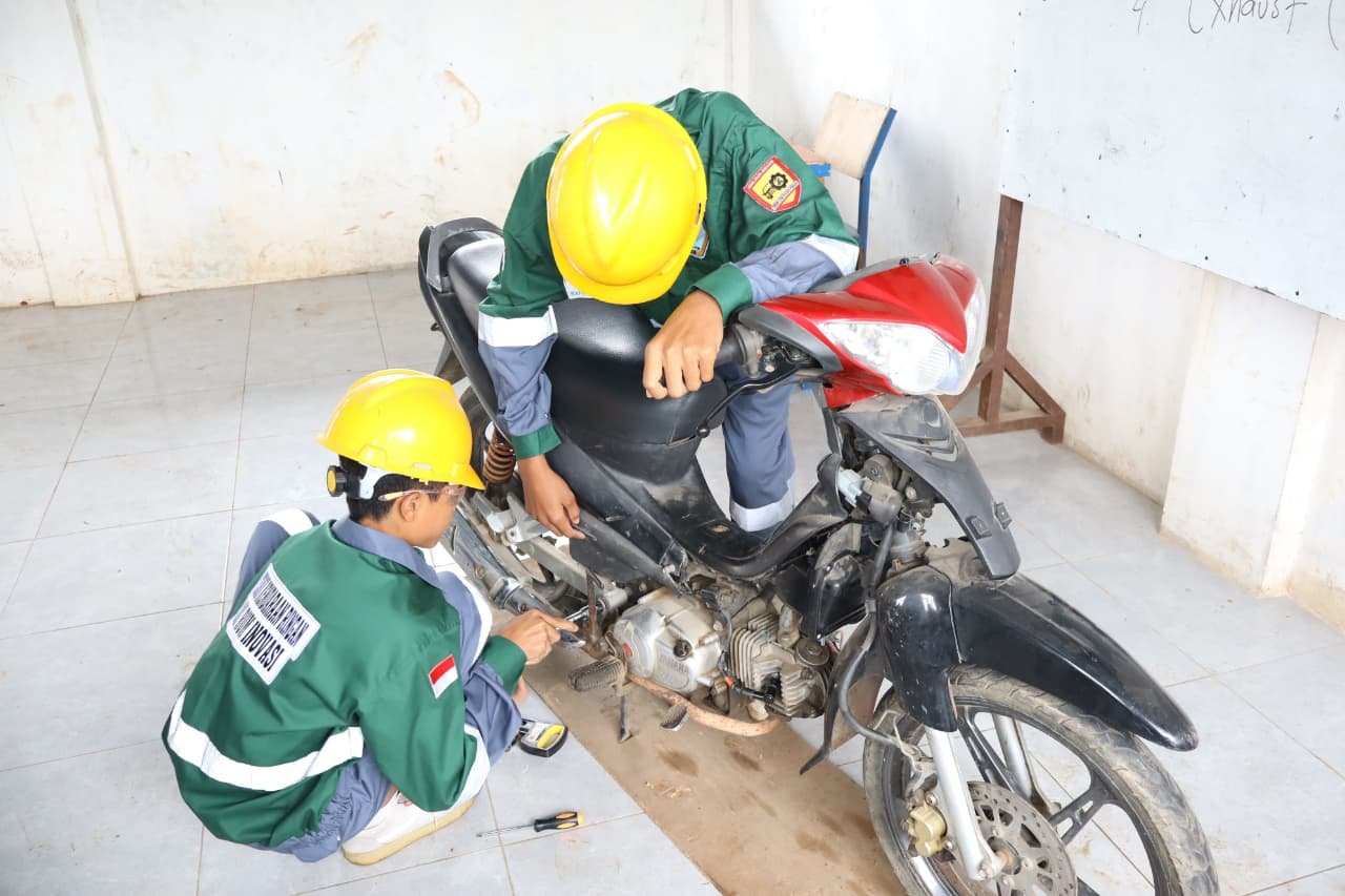 Ruang Praktek Kendaraan Ringan